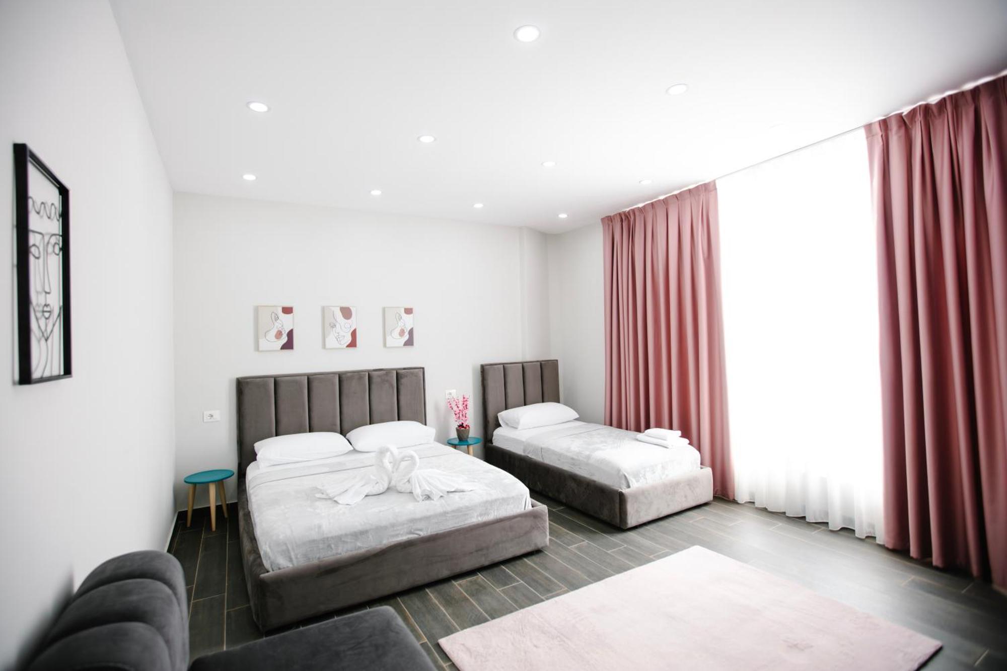 Andor Luxury Hotel & Duplex Kryemëdhej Buitenkant foto