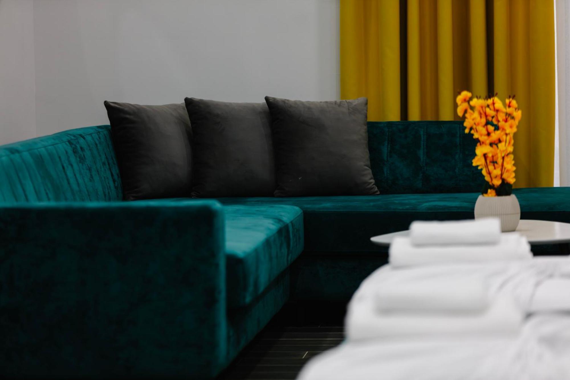Andor Luxury Hotel & Duplex Kryemëdhej Buitenkant foto